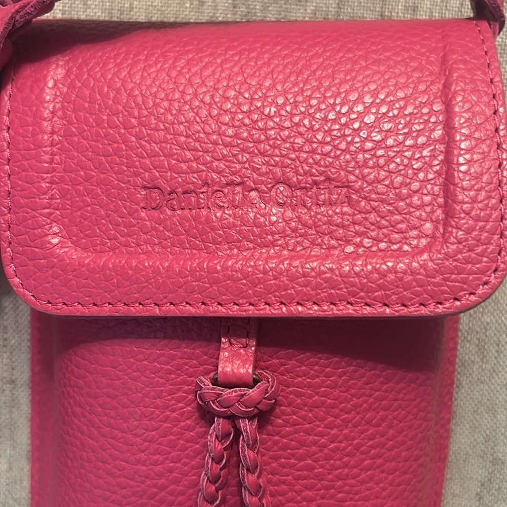 Daniella Ortiz Pink Leather Crossbody‎ Bag - Picture 2 of 6